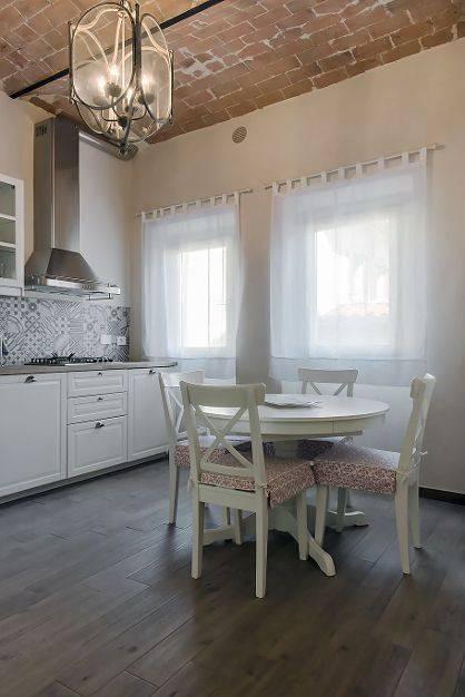 casa indipendente in vendita a Prato