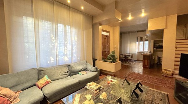 casa indipendente in vendita a Prato