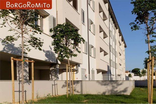 locale di sgombero in vendita a Prato