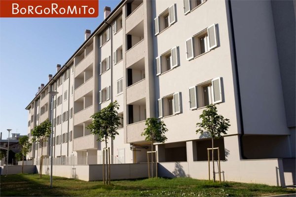 locale di sgombero in vendita a Prato