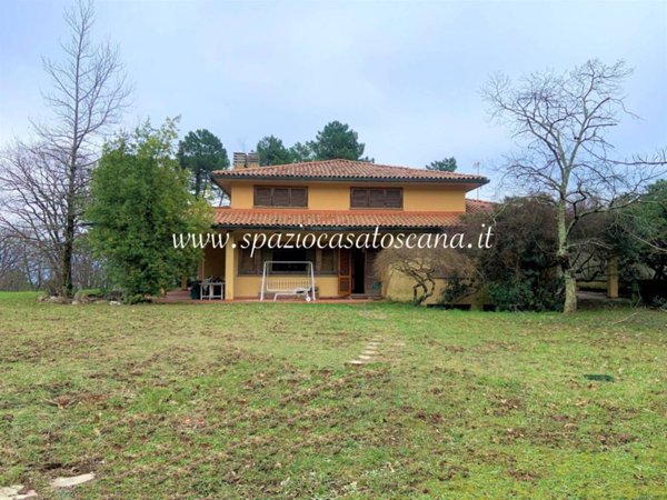 casa indipendente in vendita a Prato in zona Figline