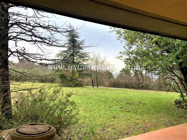 casa indipendente in vendita a Prato in zona Figline