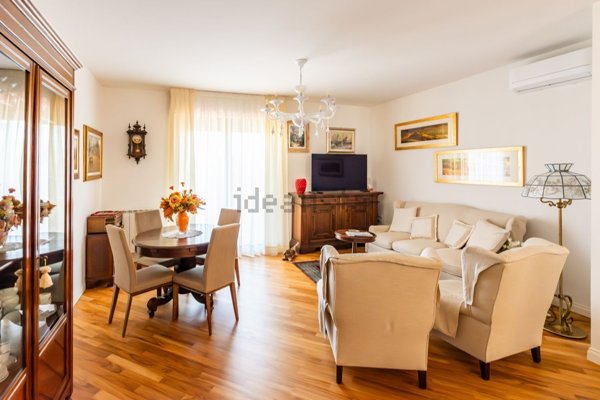 appartamento in vendita a Prato in zona Casale