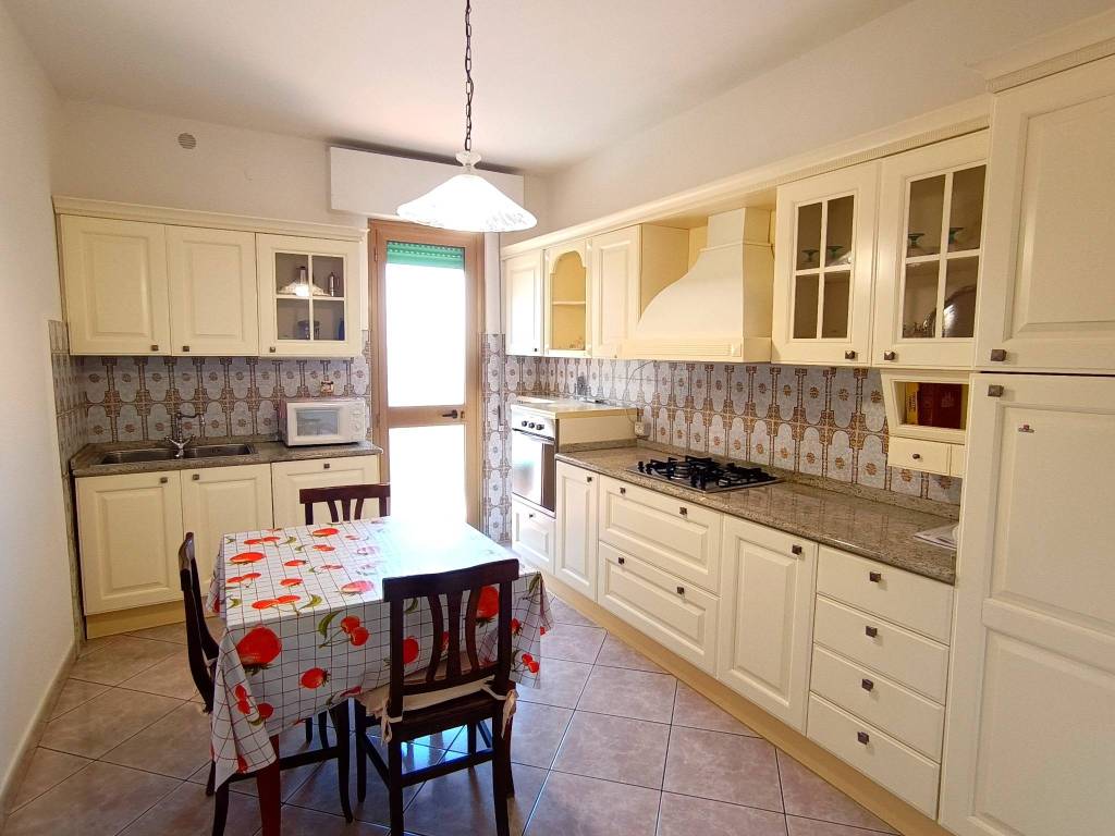 appartamento in vendita a Prato in zona Galceti