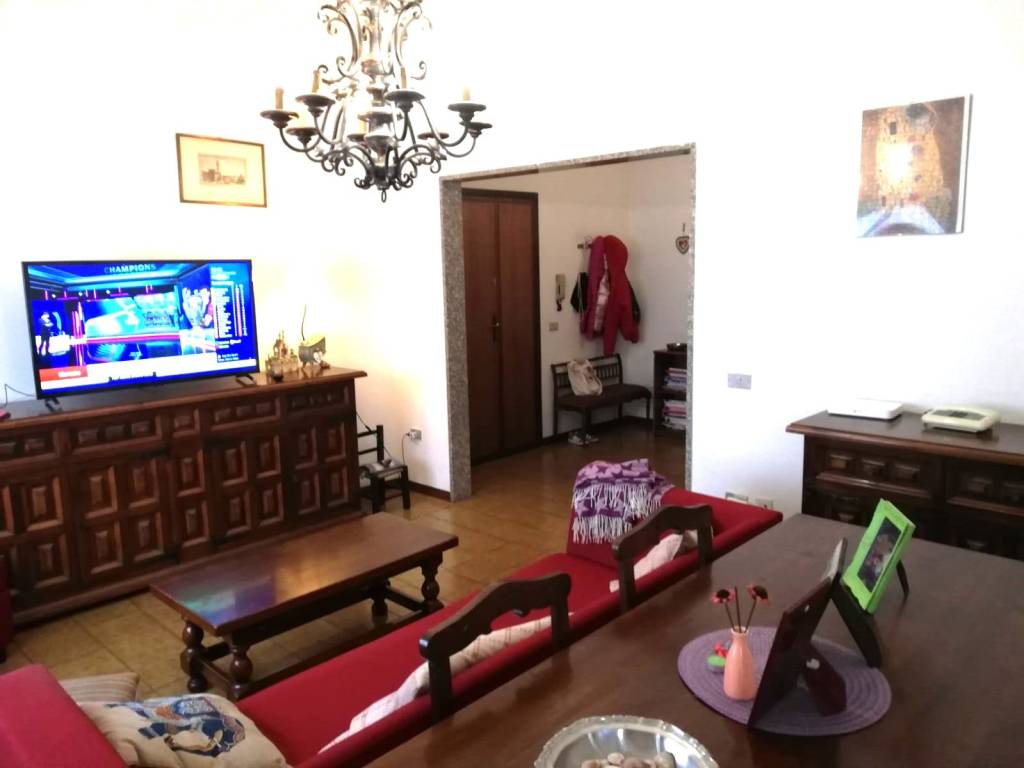 appartamento in vendita a Prato in zona Coiano