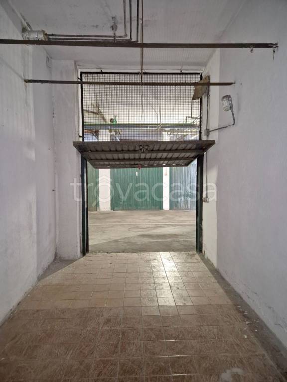 casa indipendente in vendita a Prato