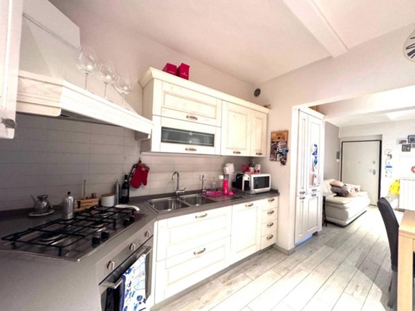 casa indipendente in vendita a Prato