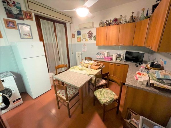 appartamento in vendita a Prato in zona Le Badie