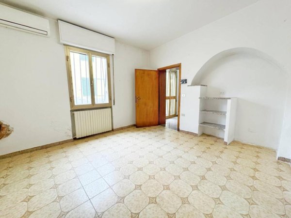 casa indipendente in vendita a Prato in zona Fontanelle