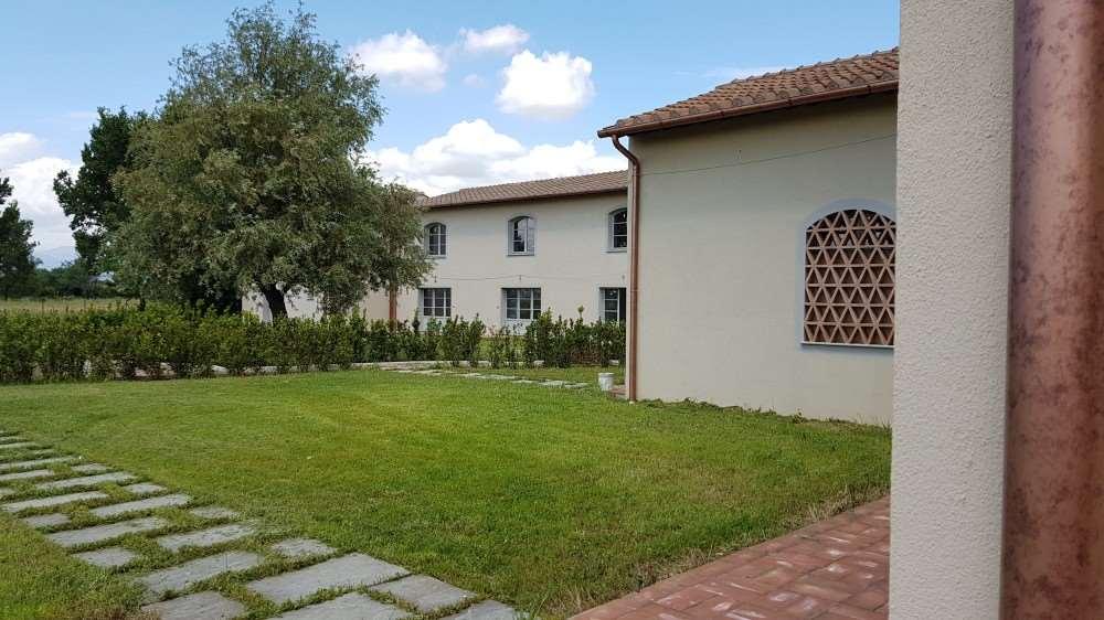 casa indipendente in vendita a Prato in zona Galciana