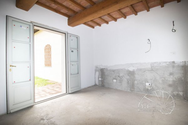 casa indipendente in vendita a Prato in zona Sant'Ippolito