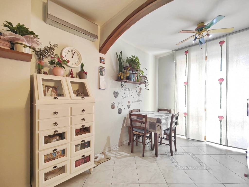 appartamento in vendita a Prato in zona Le Badie