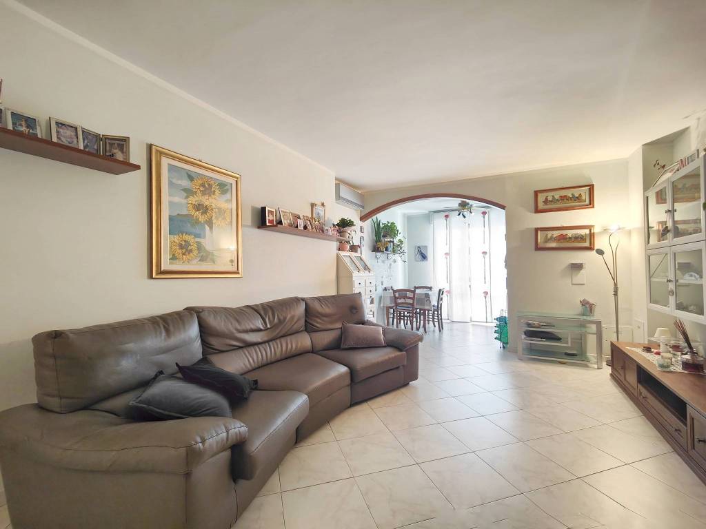 appartamento in vendita a Prato in zona Le Badie