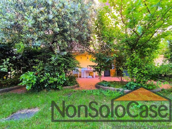 casa indipendente in vendita a Prato in zona San Martino