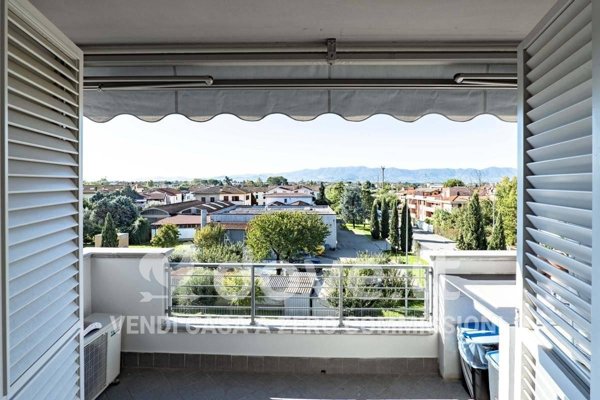 appartamento in vendita a Prato in zona Galciana