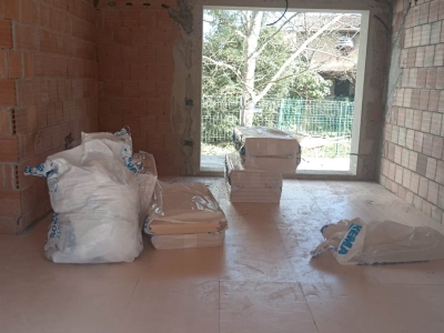casa indipendente in vendita a Prato