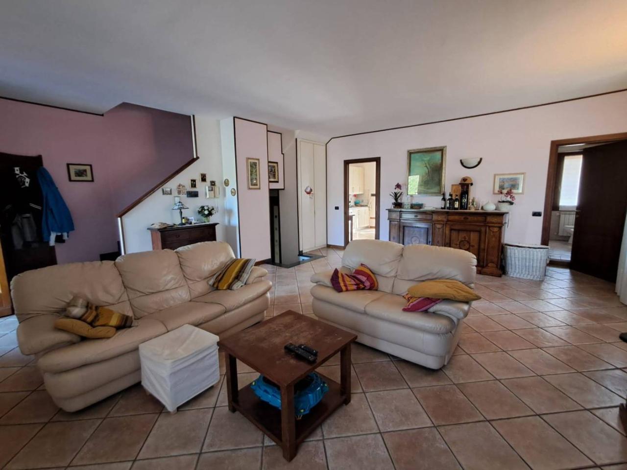 casa indipendente in vendita a Prato in zona Maliseti