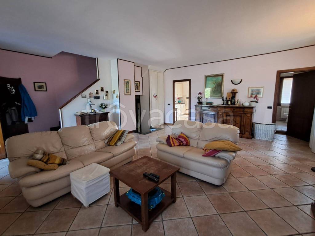 casa indipendente in vendita a Prato in zona Maliseti