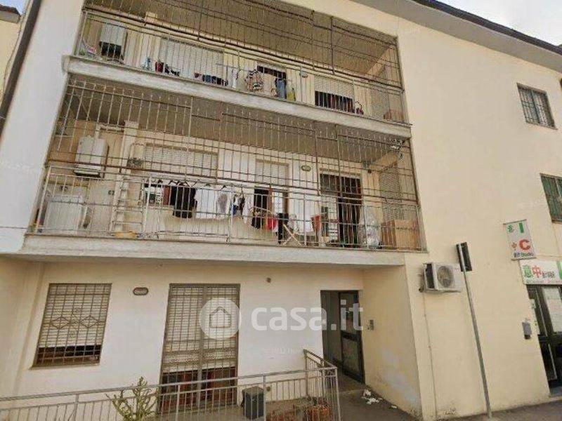 appartamento in vendita a Prato in zona San Giusto