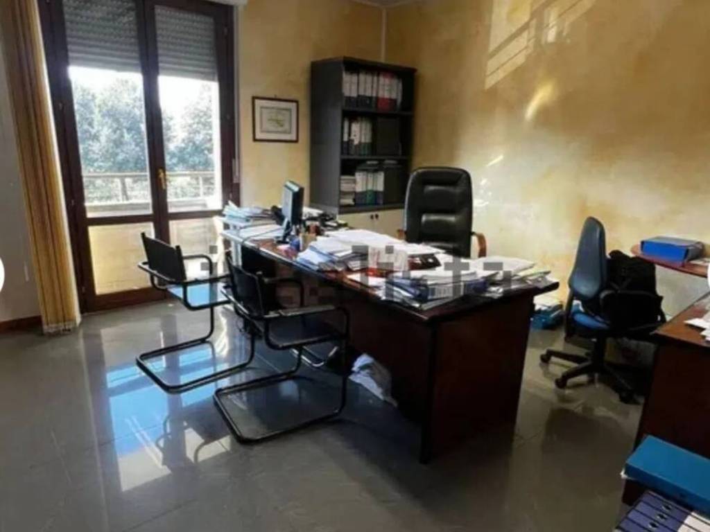 ufficio in vendita a Prato