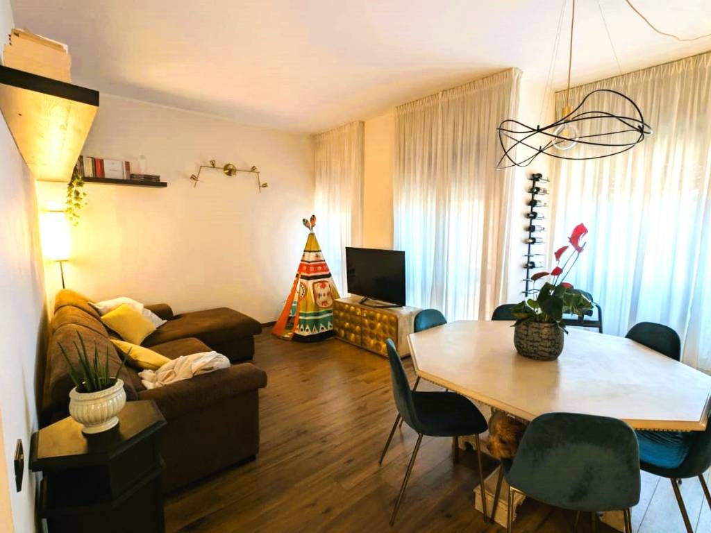 appartamento in vendita a Prato in zona Santa Lucia