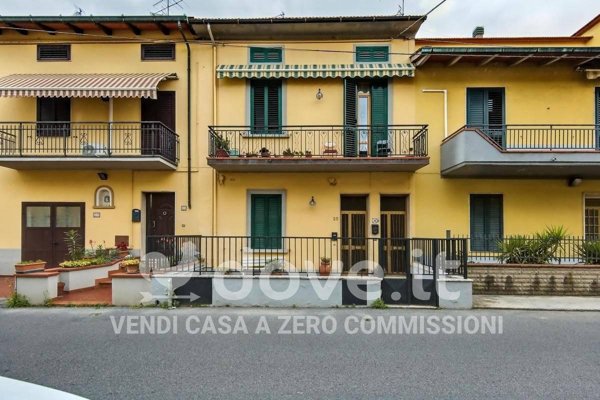appartamento in vendita a Prato in zona Maliseti