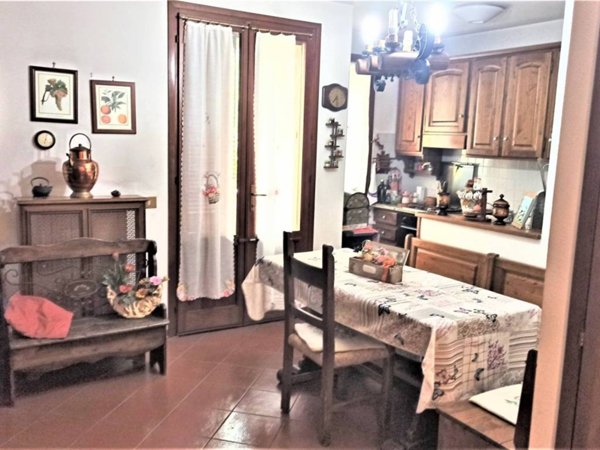 casa indipendente in vendita a Prato in zona Galciana