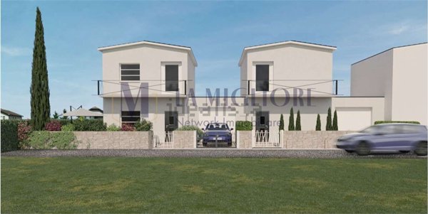 casa indipendente in vendita a Prato in zona Paperino