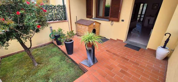 casa indipendente in vendita a Prato in zona Tavola
