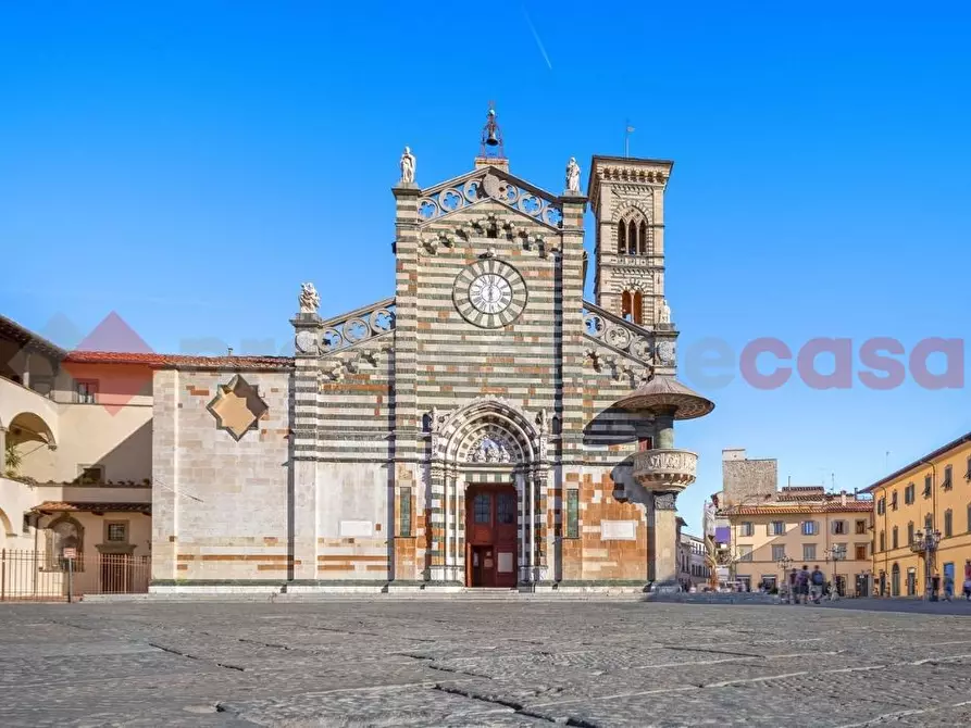 locale commerciale in vendita a Prato