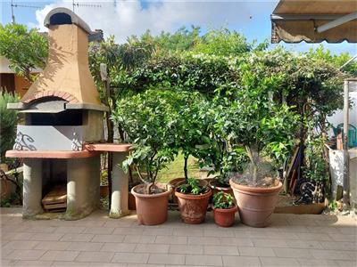 casa indipendente in vendita a Prato