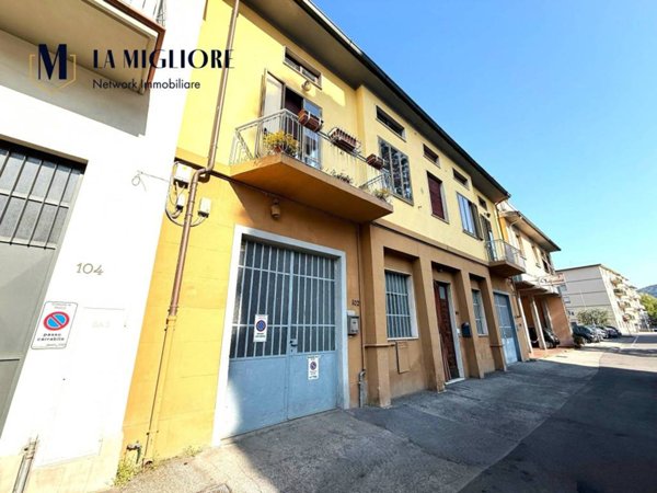 ufficio in vendita a Prato
