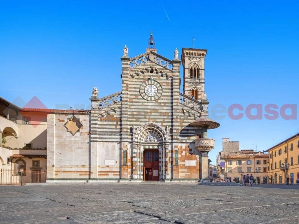 negozio in vendita a Prato