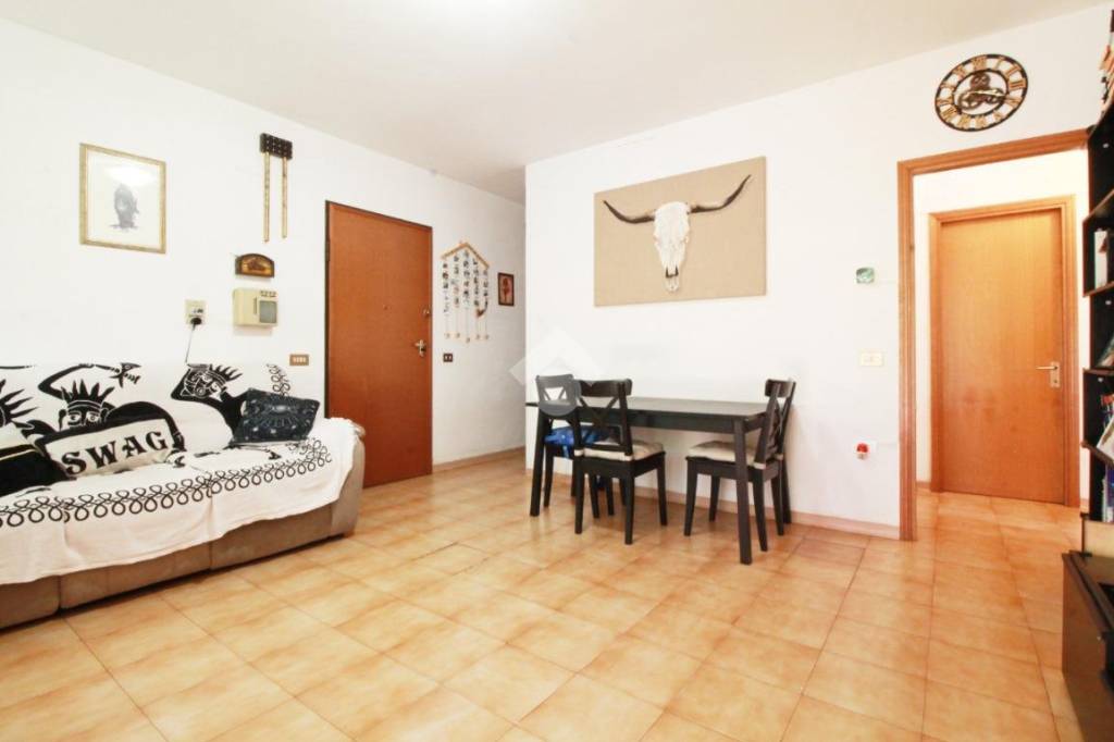 appartamento in vendita a Prato in zona Le Badie