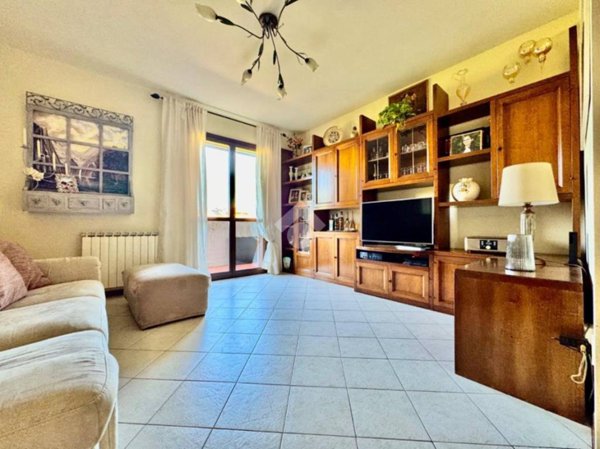 appartamento in vendita a Prato in zona Viaccia