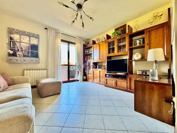 appartamento in vendita a Prato in zona Viaccia