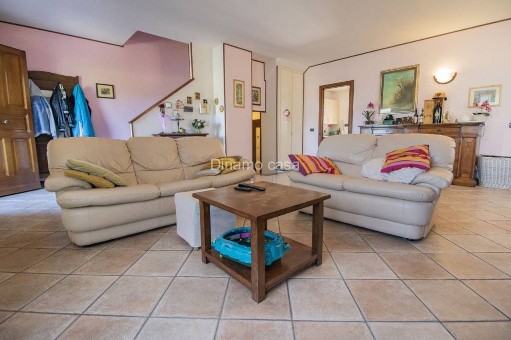 casa indipendente in vendita a Prato in zona Maliseti