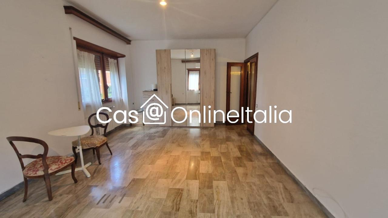 appartamento in vendita a Prato in zona Coiano