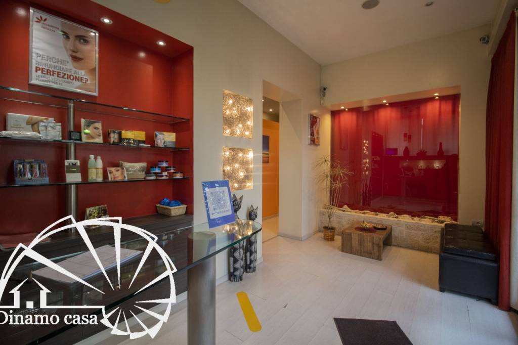 negozio in vendita a Prato