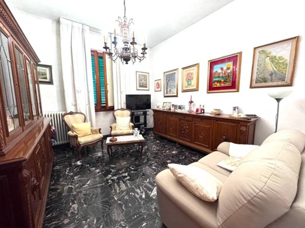 casa indipendente in vendita a Prato in zona Galciana