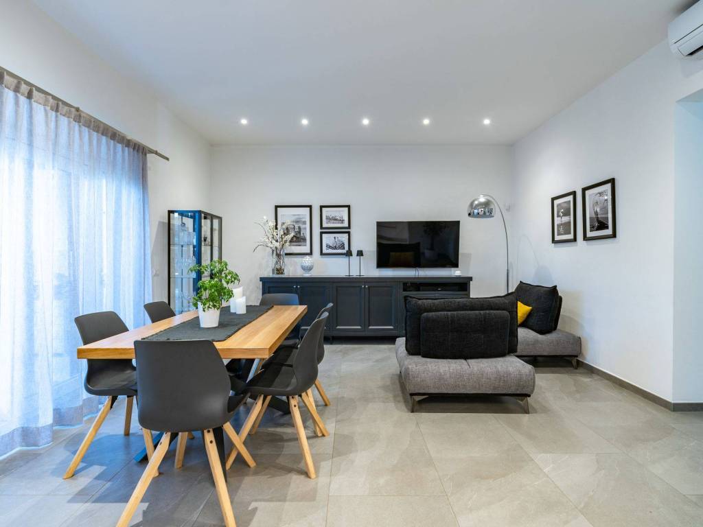 casa indipendente in vendita a Prato in zona San Giusto