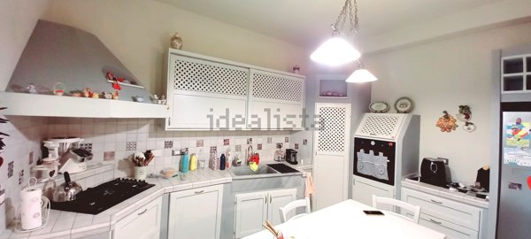 casa indipendente in vendita a Prato in zona Tobbiana