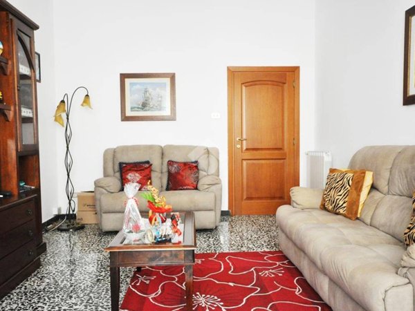 appartamento in vendita a Prato in zona Santa Gonda