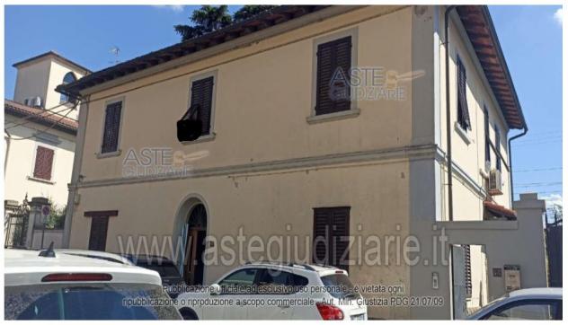 casa semindipendente in vendita a Prato in zona La Querce