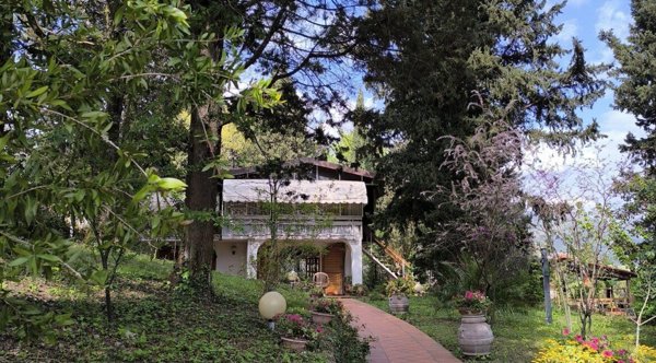 casa indipendente in vendita a Prato in zona Galceti
