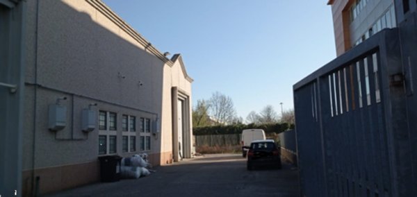 locale di sgombero in vendita a Prato