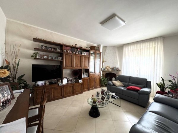 appartamento in vendita a Prato in zona Maliseti