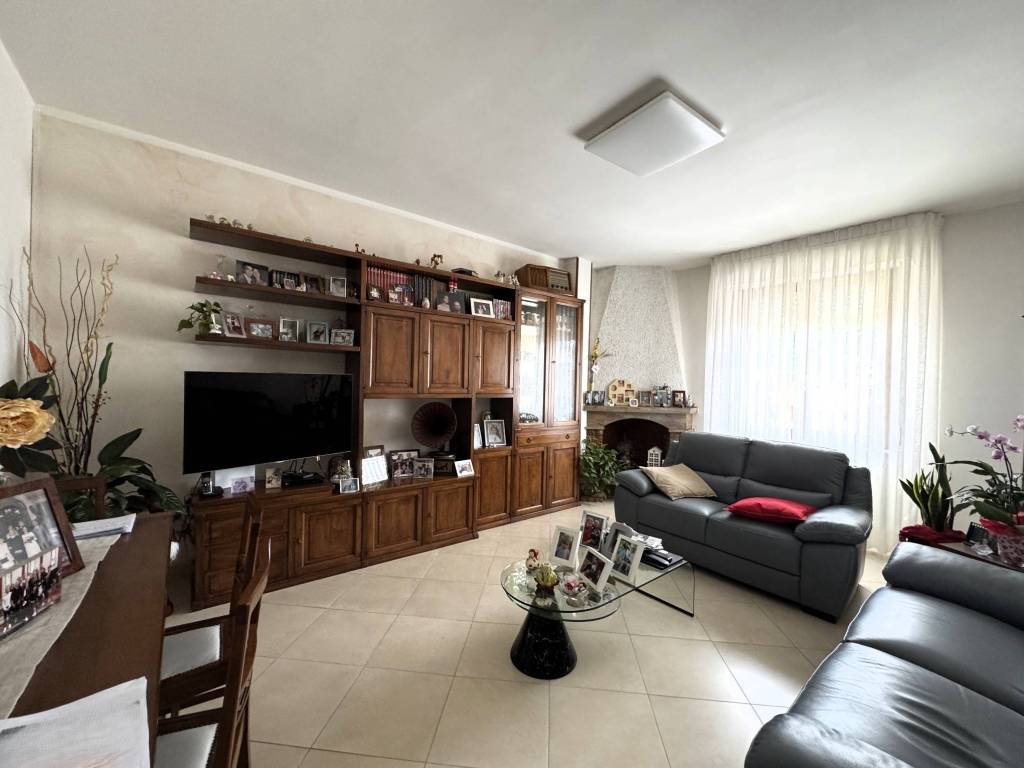 appartamento in vendita a Prato in zona Maliseti