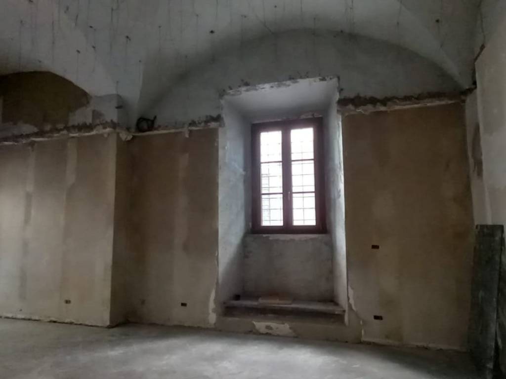 negozio in vendita a Prato