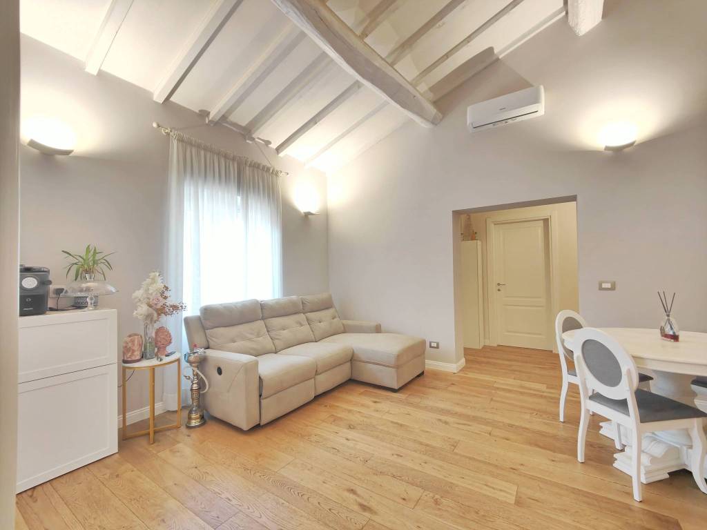 appartamento in vendita a Prato